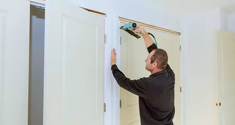 Top Rated Door Fixing ServiceFixing Garage Door Track in Cape Coral, FL